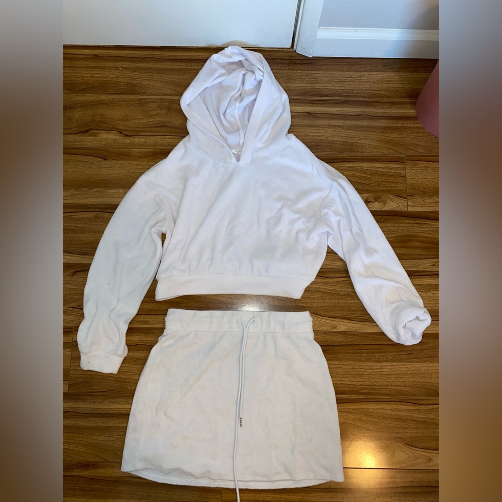 White 2 piece skirt set